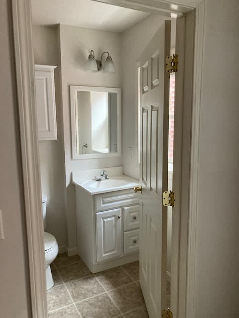 12 Jenkins Court Apartment B-2 Main