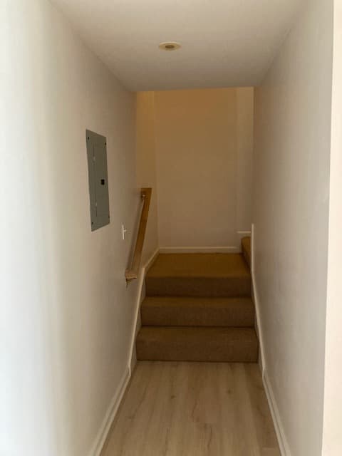 16 Jenkins Court Apartment 2 1
